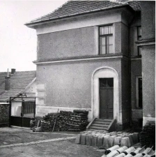 Historická fotografie školy